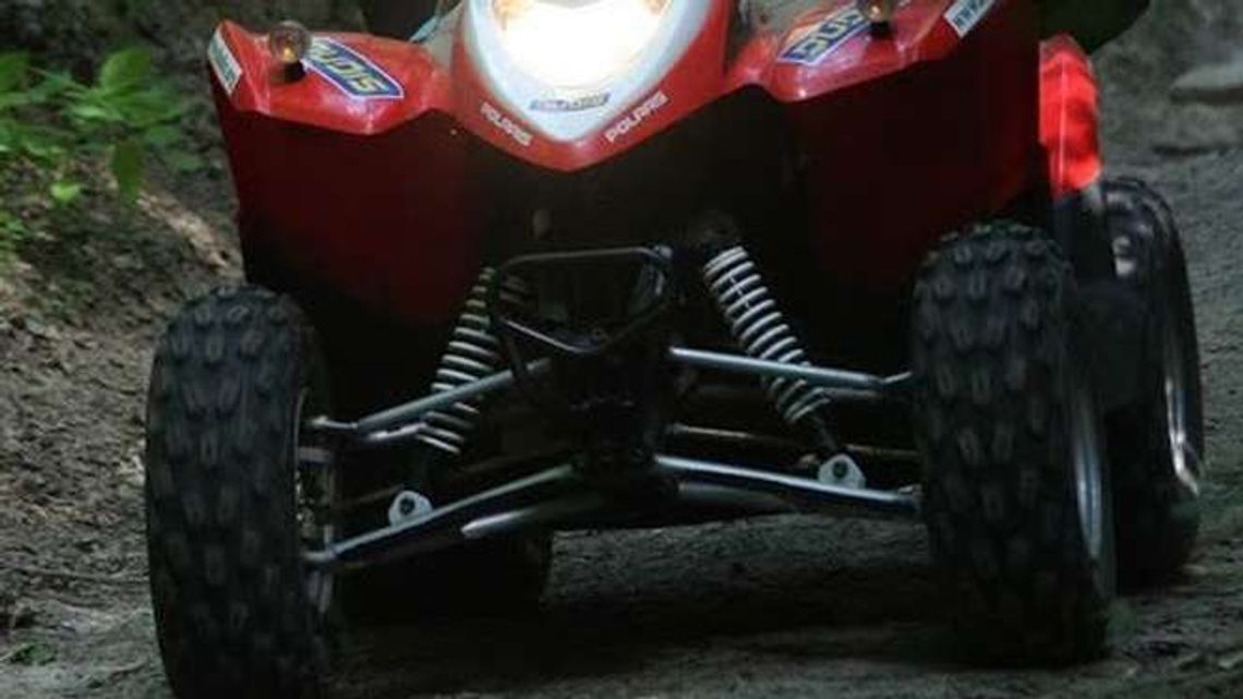 Sześcioletni chłopiec miał wypadek na quadzie