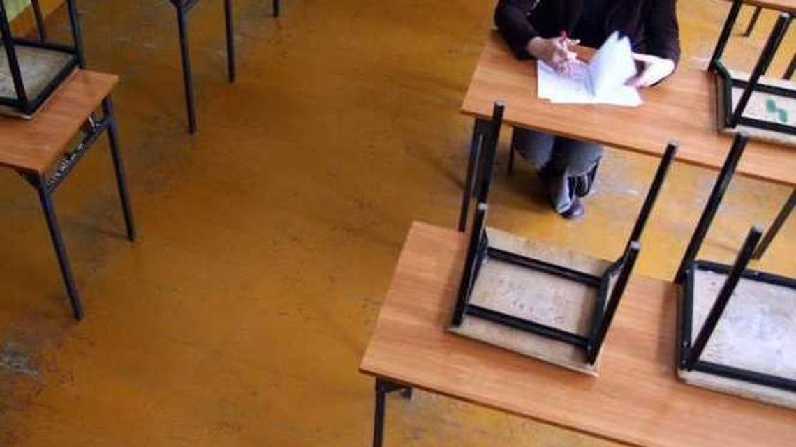 Szkoła w Łążku Ordynackim może zmienić prowadzącego placówkę. Co z dziećmi? Szkoła w Łążku Ordynackim może zmienić prowadzącego placówkę. Co z dziećmi?