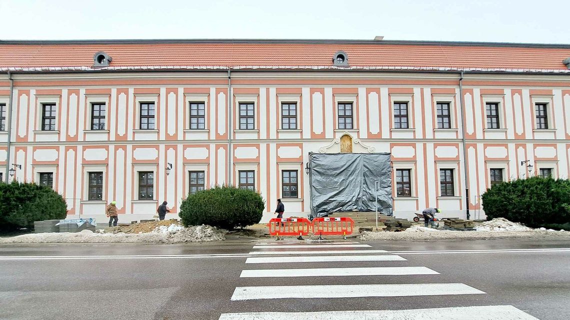 Szkoła wraca „na swoje”. Start przeprowadzki w czynie społecznym Szkoła wraca „na swoje”. Start przeprowadzki w czynie społecznym