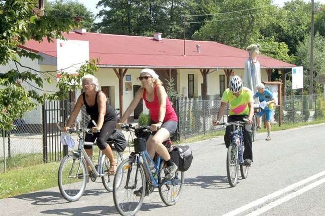 Szlakiem przeszłości i tradycyjnych smaków. Poznajemy historię na rowerze