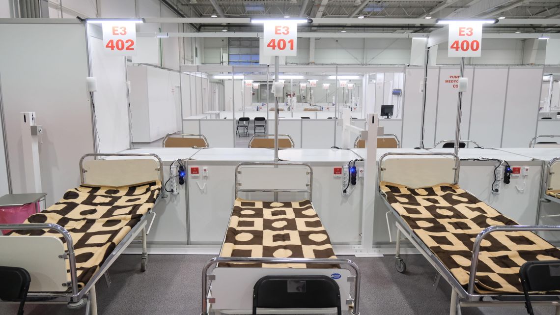 Szpital tymczasowy w Targach Lublin ma sześciu pacjentów. Będzie też szczepił, ale w innym miejscu