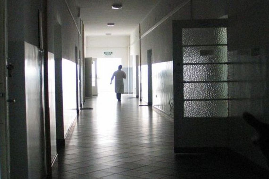 Szpital w Janowie Lubelskim: 30 etatów mniej w 365 dni