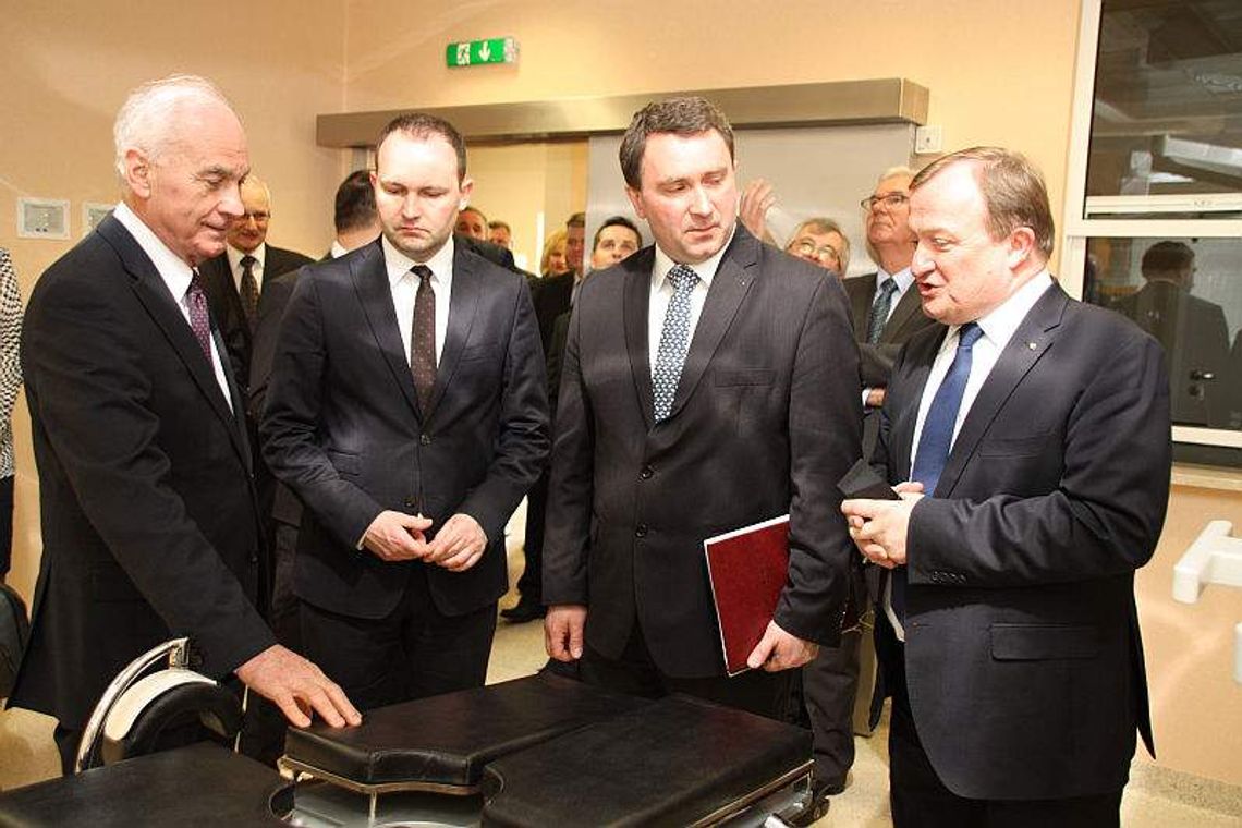 Szpital w Kraśniku z nowym blokiem operacyjnym. Wstęga już przecięta