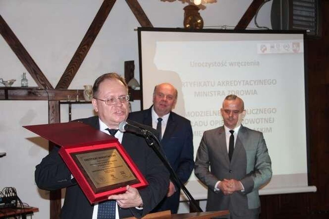 Szpital w Międzyrzecu Podlaskim z ważnym dokumentem. Pomoże w dalszym rozwoju