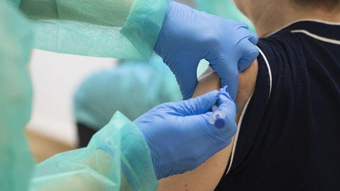 Szpital zaprasza na szczepienia przeciwko COVID-19. Są bezpłatne i dobrowolne Szpital zaprasza na szczepienia przeciwko COVID-19. Są bezpłatne i dobrowolne