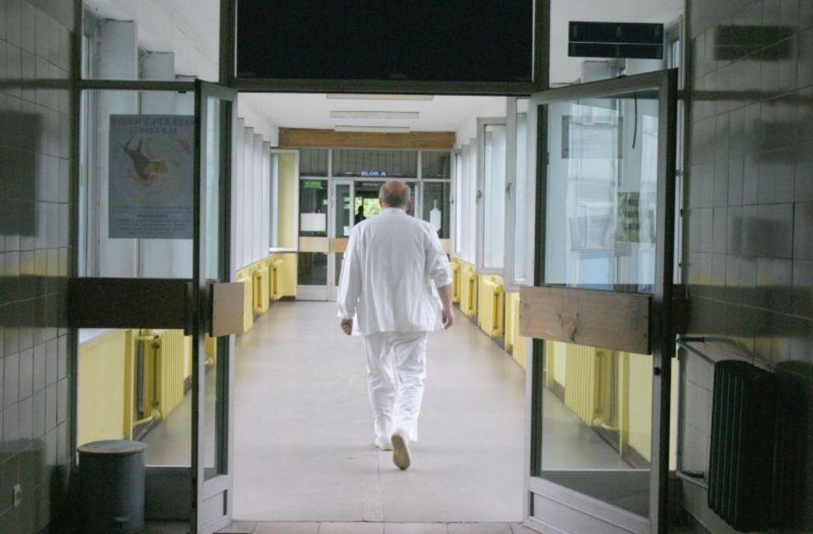Szpitale coraz bardziej zadłużone. Pożyczki i poręczenia od marszałka Szpitale coraz bardziej zadłużone. Pożyczki i poręczenia od marszałka