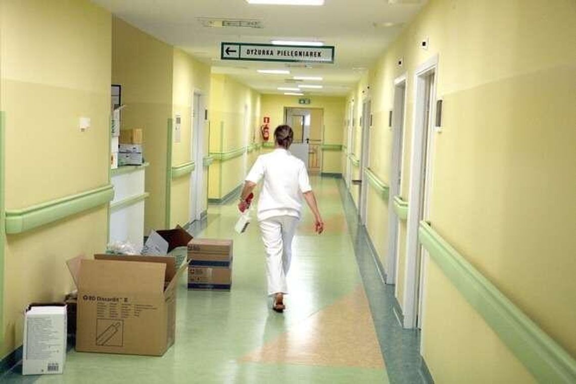 Szpitale zatrudniają pielęgniarki zewnętrzne. "Tak jest taniej" Szpitale zatrudniają pielęgniarki zewnętrzne. "Tak jest taniej"