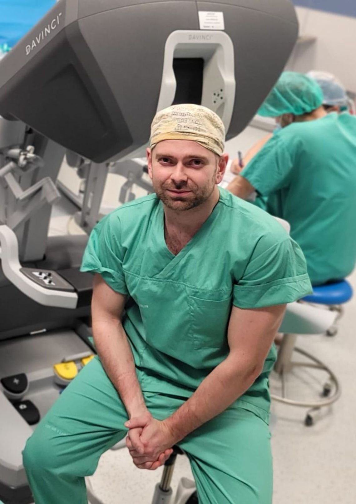 Dr hab. Karol Rawicz‑Pruszyński, prof. UM Lublin, chirurg onkolog w Uniwersyteckim Szpitalu Klinicznym nr 1, omawia nowoczesne technologie w leczeniu nowotworów przewodu pokarmowego