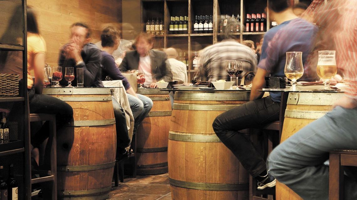 Sztuczna inteligencja w leczeniu alkoholizmu. Darmowa aplikacja na pomoc alkoholikom