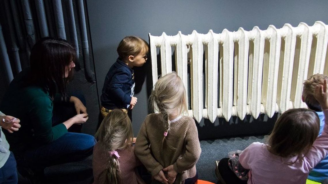 "Sztuka (nie)użytkowa". Oprowadzanie online po wystawie w Galerii Labirynt