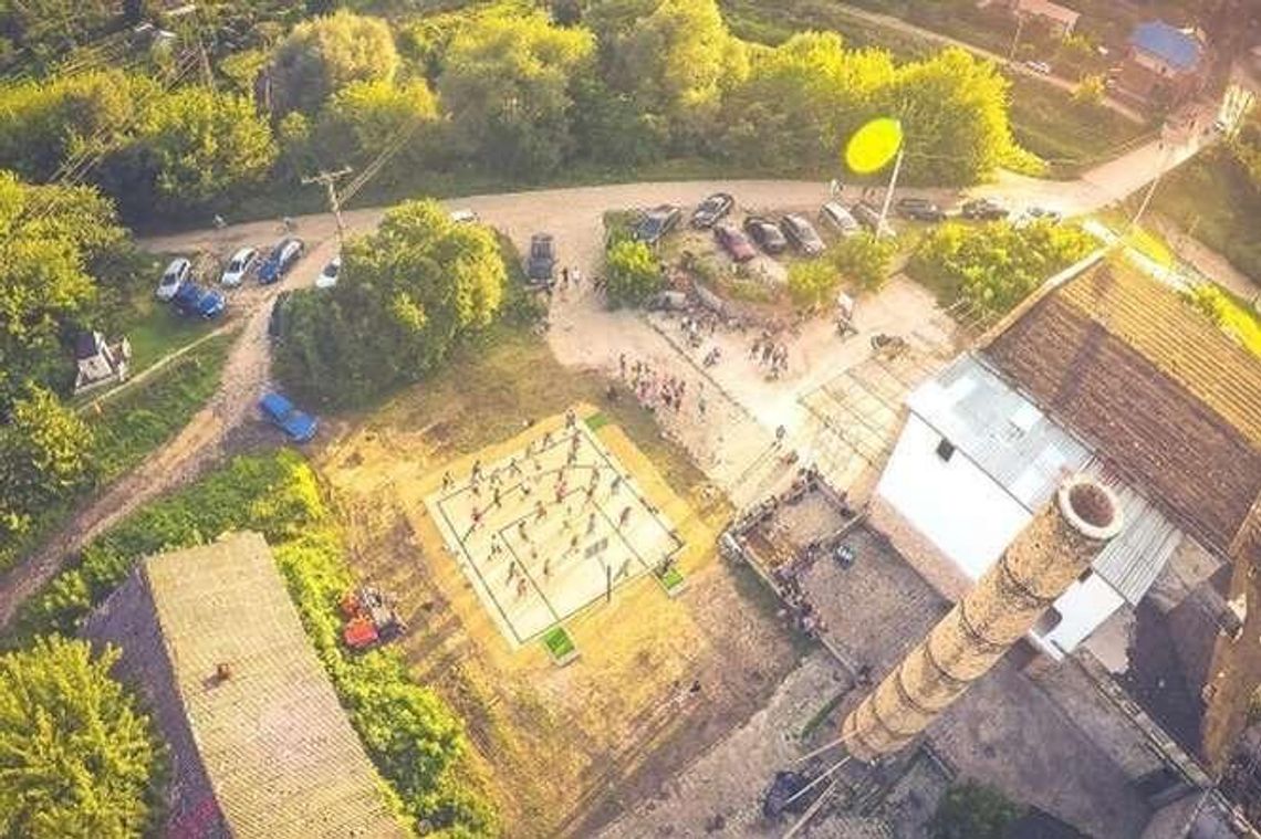 Sztuka Pod Koszem. Trwa festiwal we Włodawie