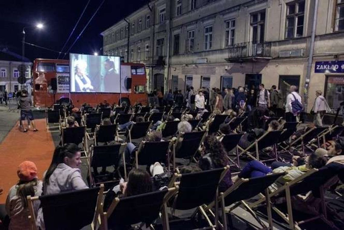 Szukają wolontariuszy na jedną noc. Albo na dłużej