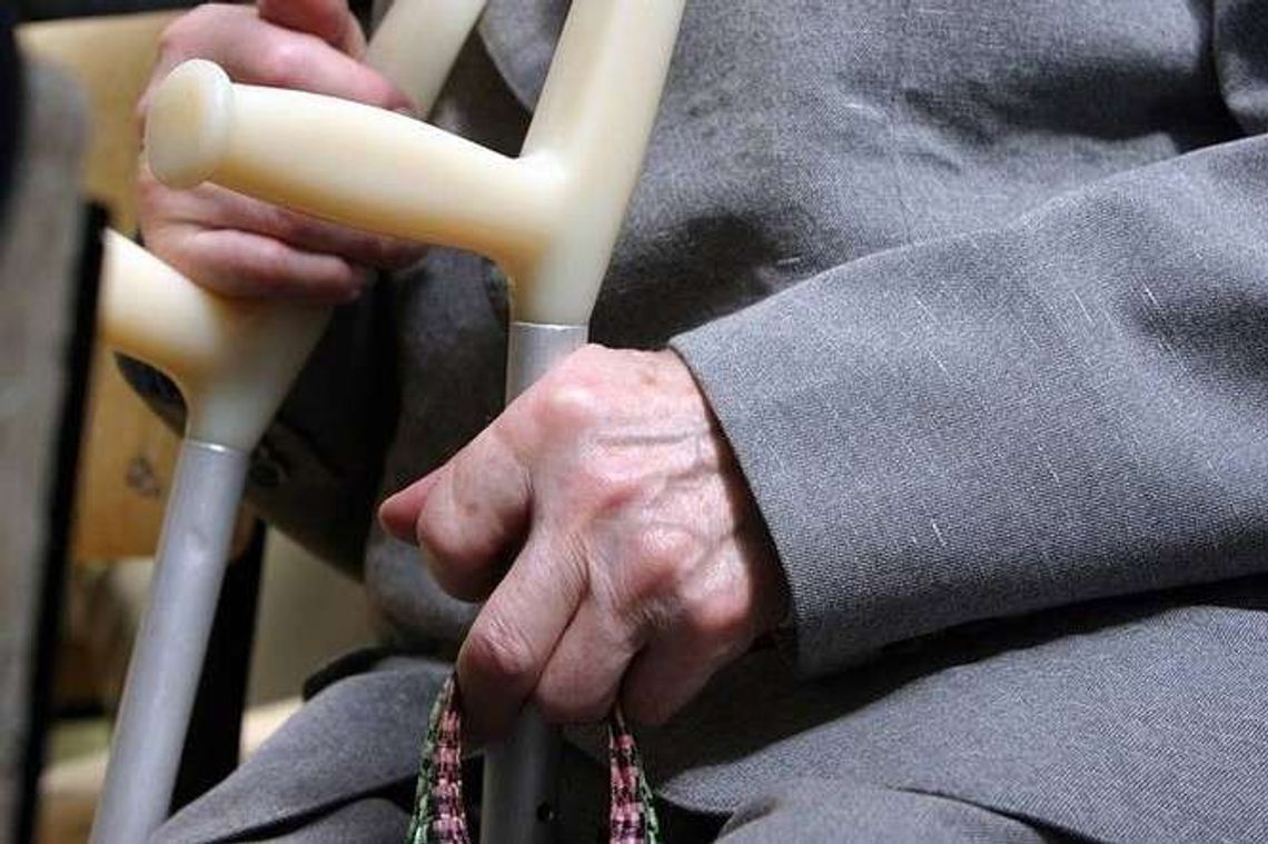 Szukał pracy w charakterze kuriera. Został fałszywym wnuczkiem Szukał pracy w charakterze kuriera. Został fałszywym wnuczkiem