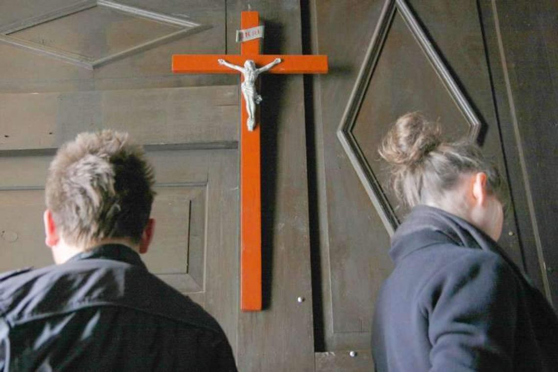 Szukasz męża lub żony? Pomoże ci ksiądz. Msza dla singli w lubelskiej parafii Szukasz męża lub żony? Pomoże ci ksiądz. Msza dla singli w lubelskiej parafii