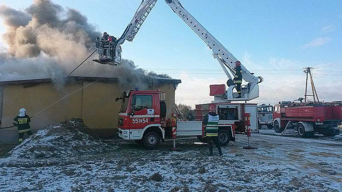 Szuminka: Pożar sklepu (zdjęcia)