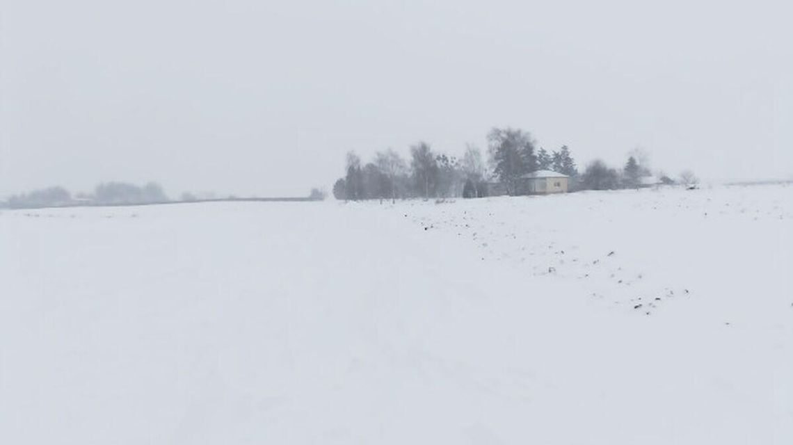 Szutrowe drogi na pług czekają najdłużej. "Zapominają o nas"