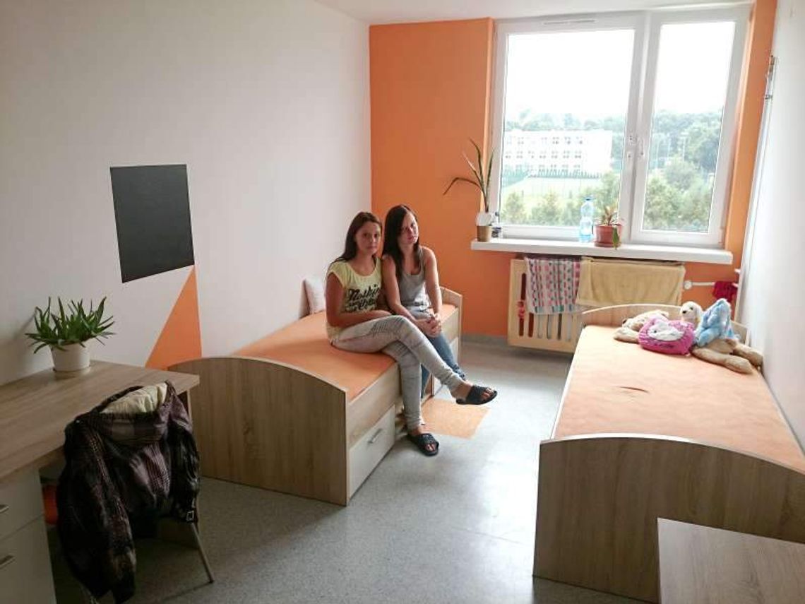 Szwajcarzy pomogli w remoncie domu dziecka. Zrobiło się kolorowo