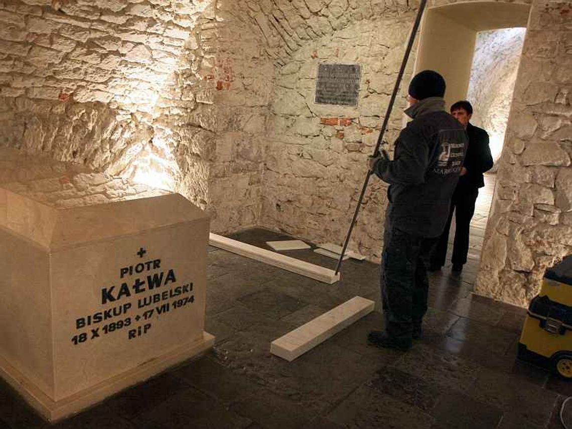 Szykują sarkofag dla arcybiskupa Życińskiego