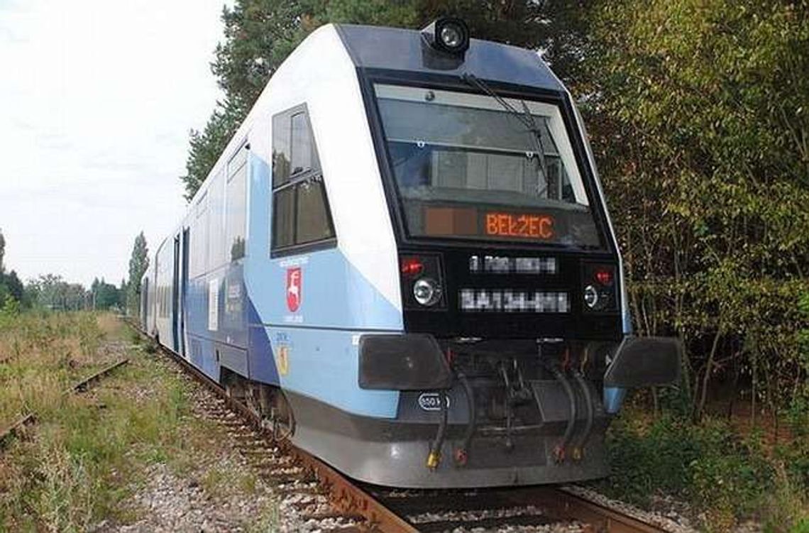 Szynobus potrącił 20-latka. Mężczyzna stracił stopy. Szynobus potrącił 20-latka. Mężczyzna stracił stopy.
