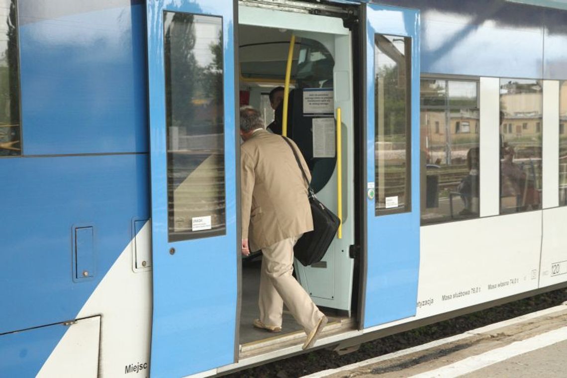 Szynobusy zawiozą nas na lotnisko. Będą mieć prawie wszystko