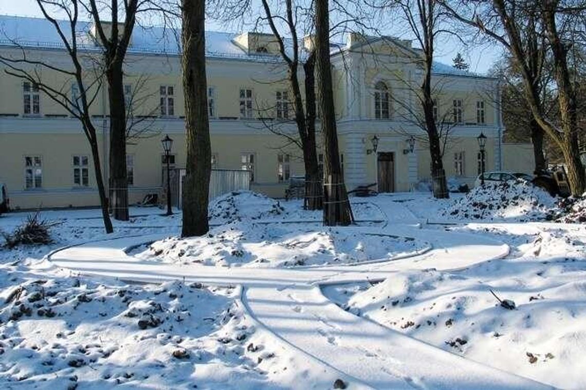 Ta szkoła muzyczna ma wielu znanych absolwentów. Będzie przeprowadzka