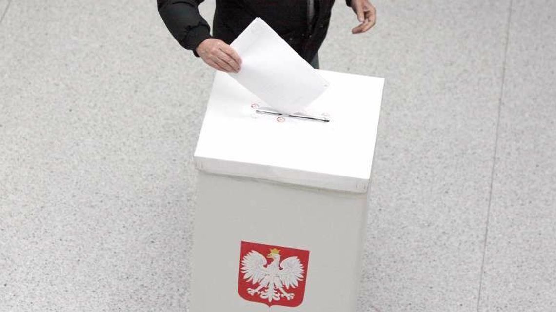 Ta wyborcza niedziela. Mieszkańcy kilku gmin w regionie pójdą dziś do urn
