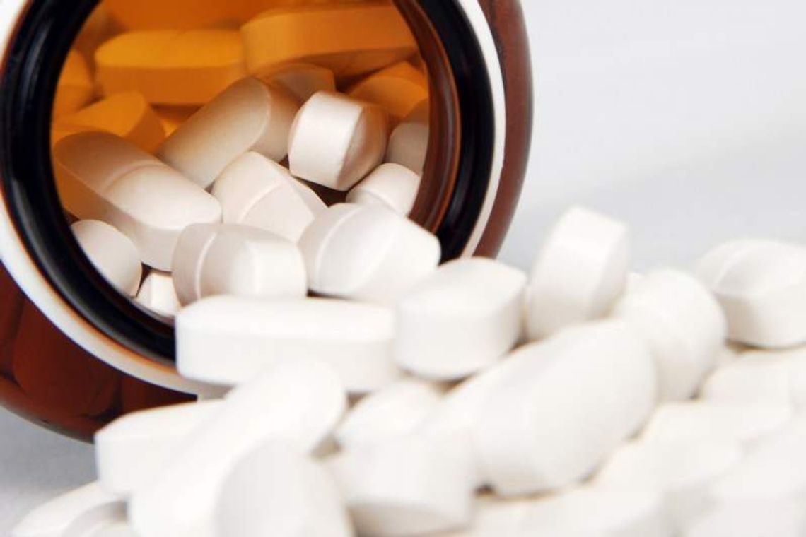 Tabletki odchudzające i na raka. Oszukał przez internet kilkaset osób