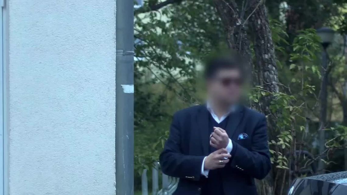 Tajemniczy pan S. Mieli stracić miliony pożyczając pieniądze „konsulowi”