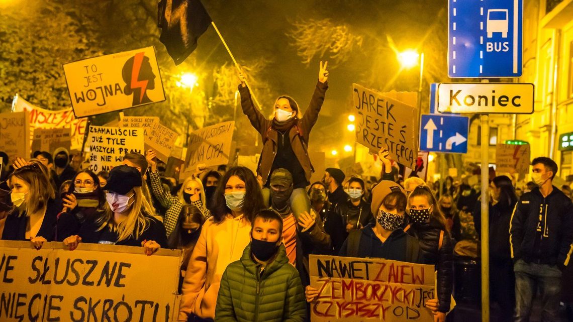 Tak dużej manifestacji dawno w Lublinie nie było. Protest kobiet przeszedł przez centrum miasta Tak dużej manifestacji dawno w Lublinie nie było. Protest kobiet przeszedł przez centrum miasta