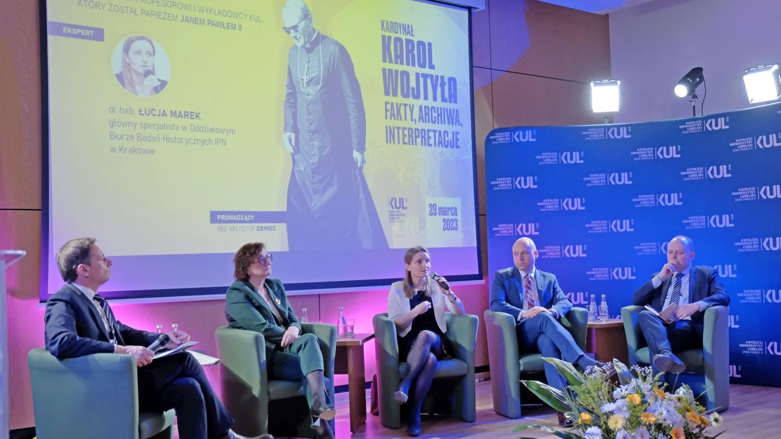 Tak KUL broni Jana Pawła II. Szef IPN wzywa Kościół do otwarcia archiwów