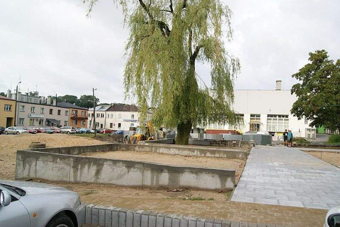 Tak się zmienia centrum Ryk. Będzie więcej miejsc parkingowych Tak się zmienia centrum Ryk. Będzie więcej miejsc parkingowych