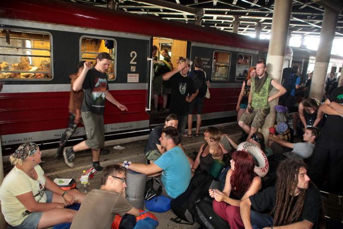 Tak woodstockowicze opuszczali Kostrzyn (zdjęcia)