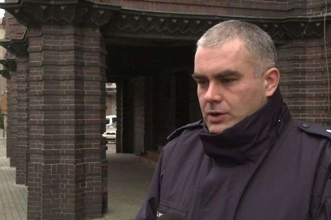 Taksówkarz uciekał przed policjantami. Kiedy go zatrzymali, zaatakował ich gazem