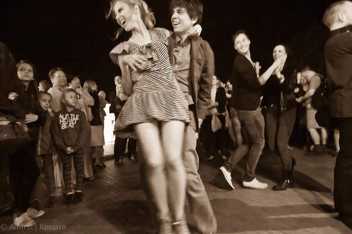 Tańczę z radości. Wystawa Andrzeja Koziary