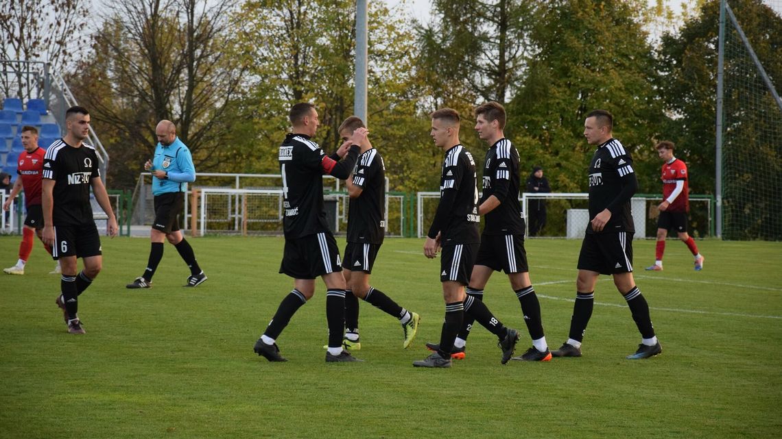 Tanew Majdan Stary – Omega Stary Zamość 1:3. Mają mistrza jesieni Tanew Majdan Stary – Omega Stary Zamość 1:3. Mają mistrza jesieni