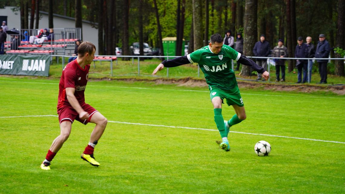Tanew wskoczyła na fotel lidera, ale Grom szybko odpowiedział. Wyniki zamojskiej klasy okręgowej Tanew wskoczyła na fotel lidera, ale Grom szybko odpowiedział. Wyniki zamojskiej klasy okręgowej