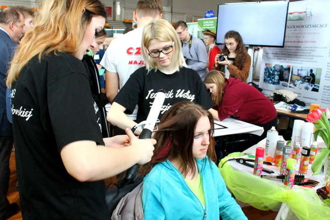 Targi Pracy i Edukacji w Puławach. Gdzie szukają chętnych do pracy?