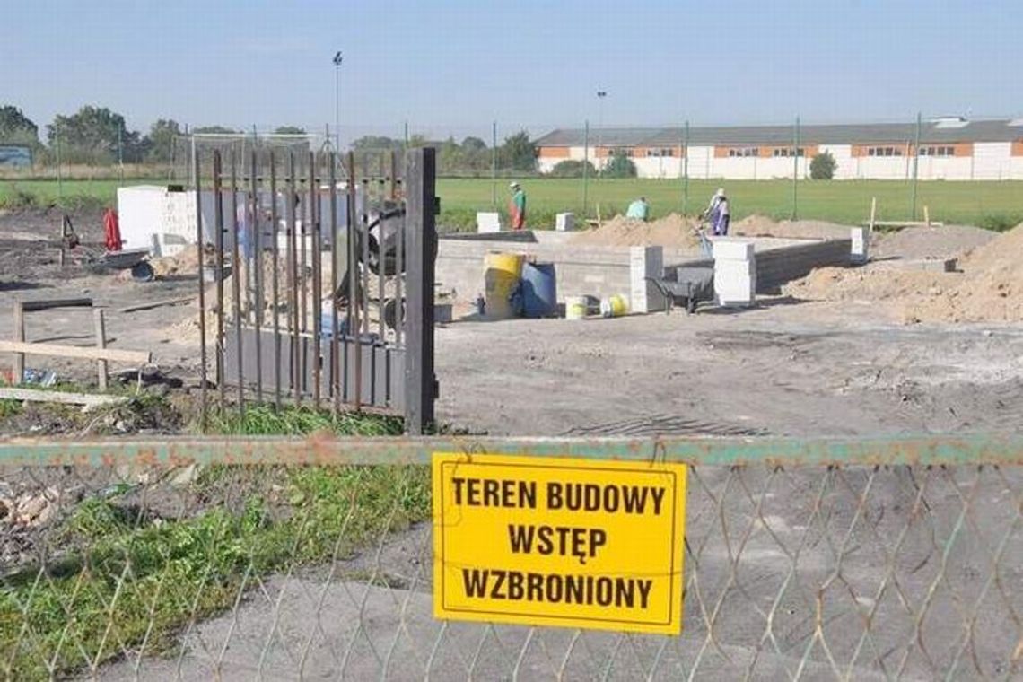 Targowisko w Łęcznej: Wykonawcy podrobili dokumenty? Targowisko w Łęcznej: Wykonawcy podrobili dokumenty?