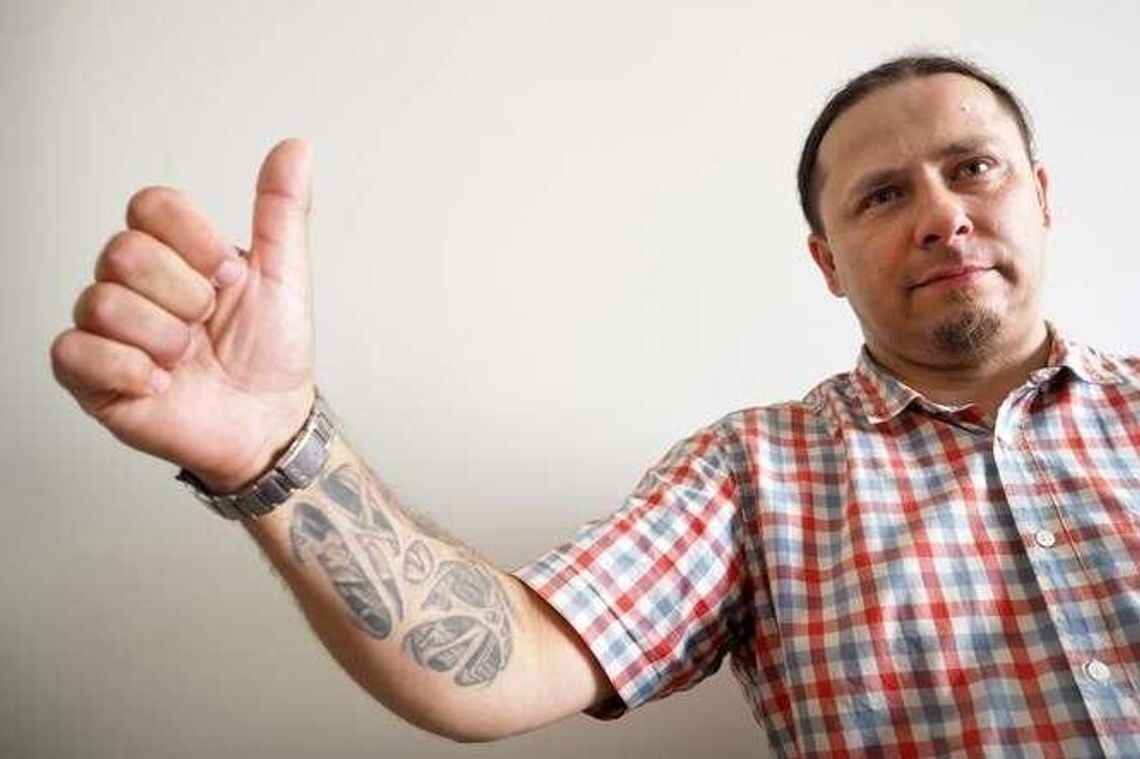 Tatuaż w pracy? Mieszkaniec Lubartowa walczy o oswojenie tatuaży Tatuaż w pracy? Mieszkaniec Lubartowa walczy o oswojenie tatuaży