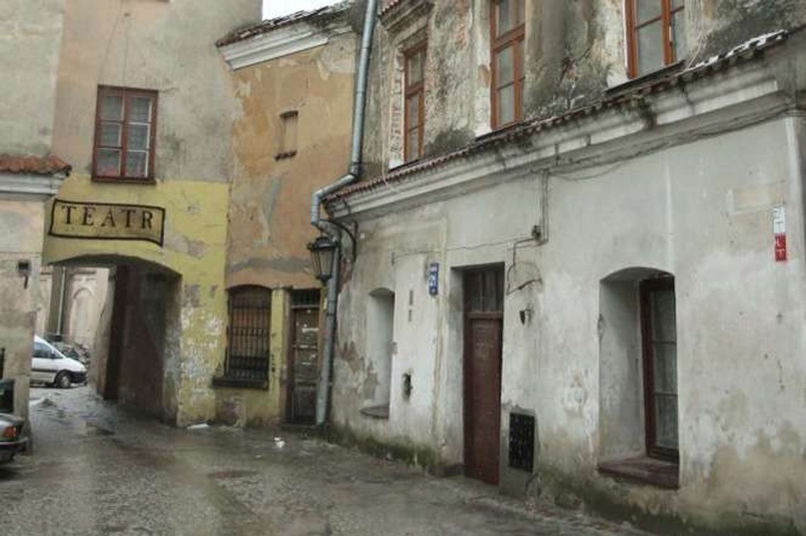 Teatr Andersena ma dość siedziby na Starym Mieście. "Już tak nie możemy. Wstyd nam" 