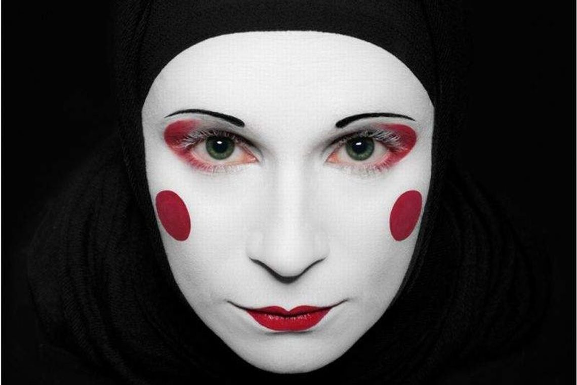 Teatr Ochoty: \"Starucha” (recenzja)