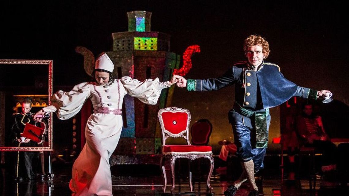 Teatr Osterwy: Spektakl "Trzy Siostry" online