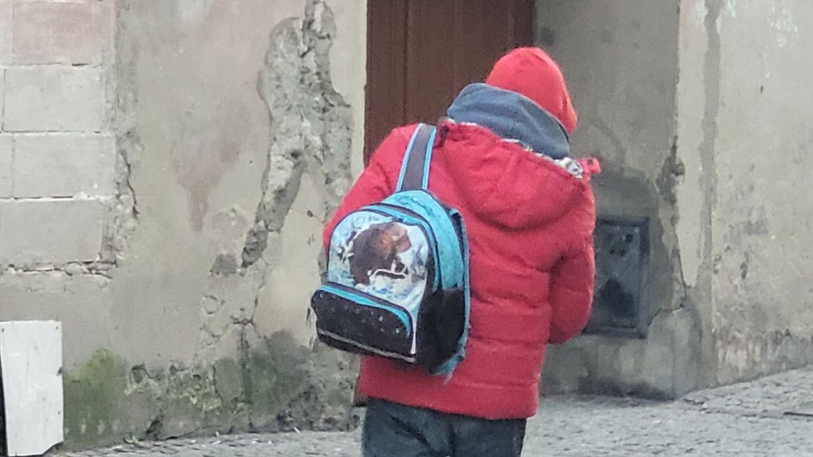 Teatr poszukuje mężczyzny w czerwonej kurtce. Zrobił coś głupiego