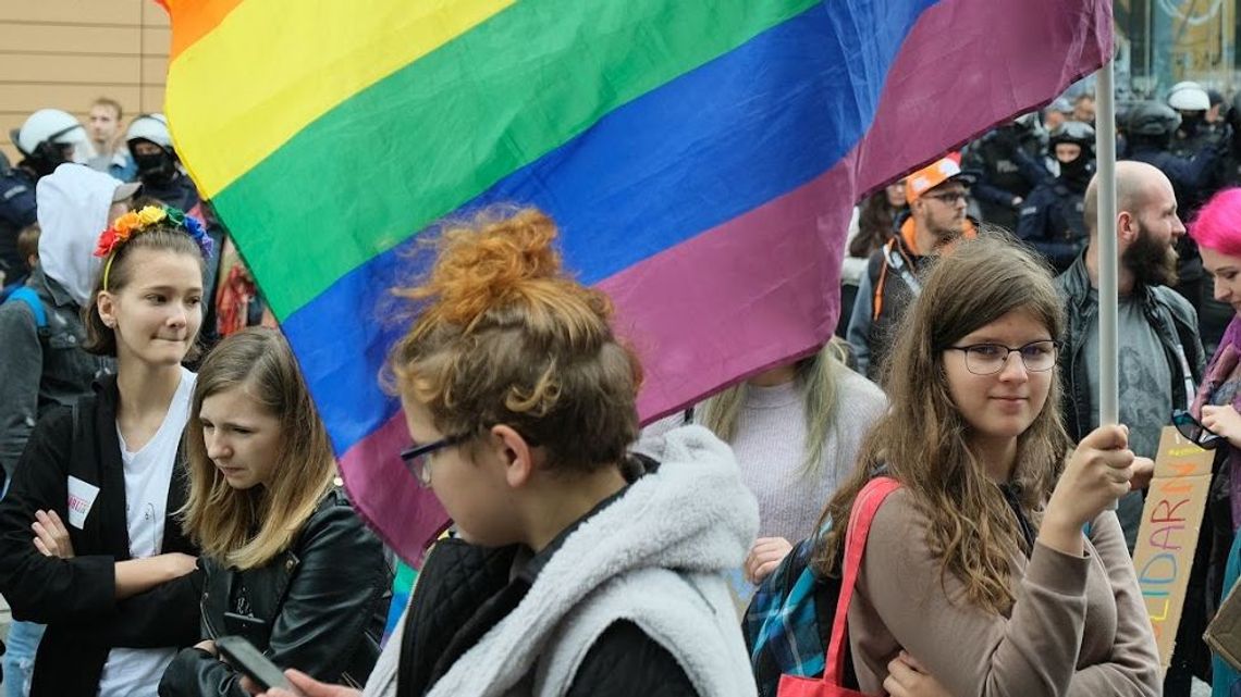 Tęczowy Piątek w Puławach. Młodzież zrezygnowała z manifestacji