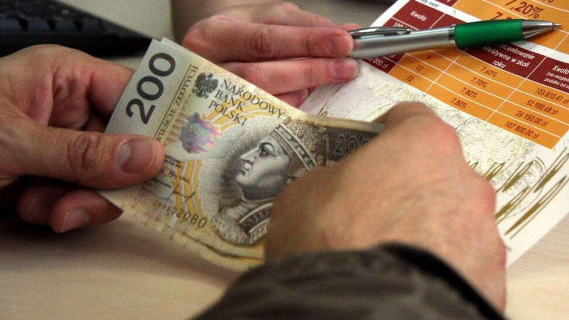 Telefon do dłużnika za 35 zł, list polecony za 40 zł. Te banki zdecydowanie przesadziły Telefon do dłużnika za 35 zł, list polecony za 40 zł. Te banki zdecydowanie przesadziły