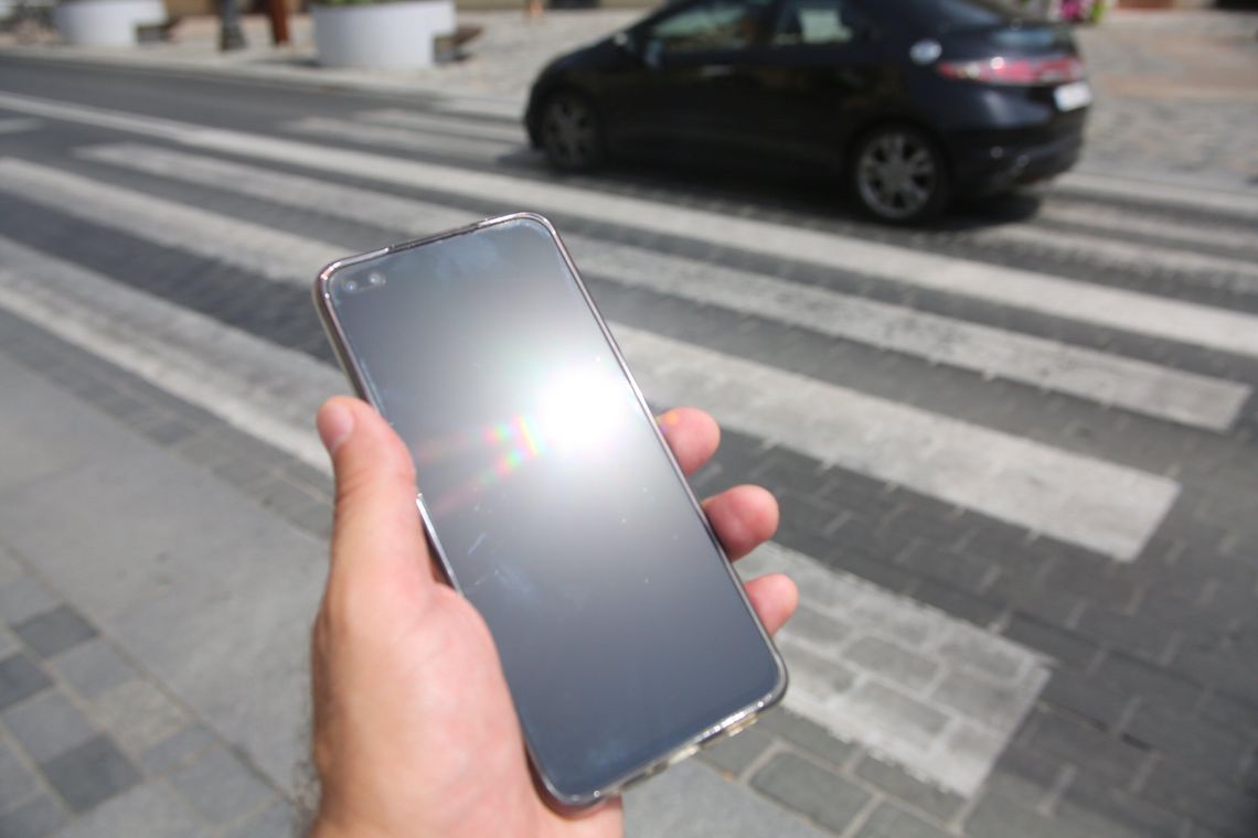 Telefoniczny „biznes” Łukasza. 430 tys. zł strat