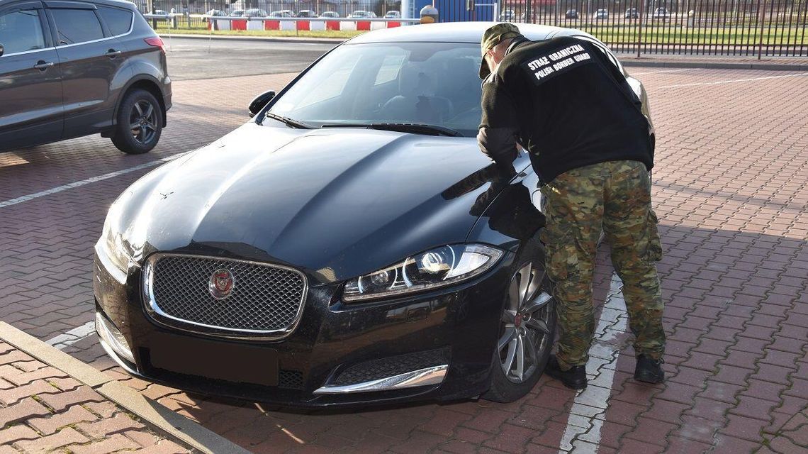 Ten drogi samochód nie wyjechał z kraju. Pochodził z przestępstwa Ten drogi samochód nie wyjechał z kraju. Pochodził z przestępstwa