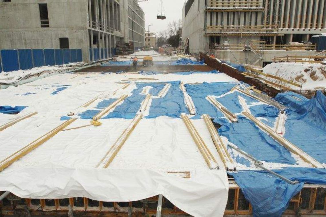 Teraz budują parkingi, a wkrótce plac Teatralny
