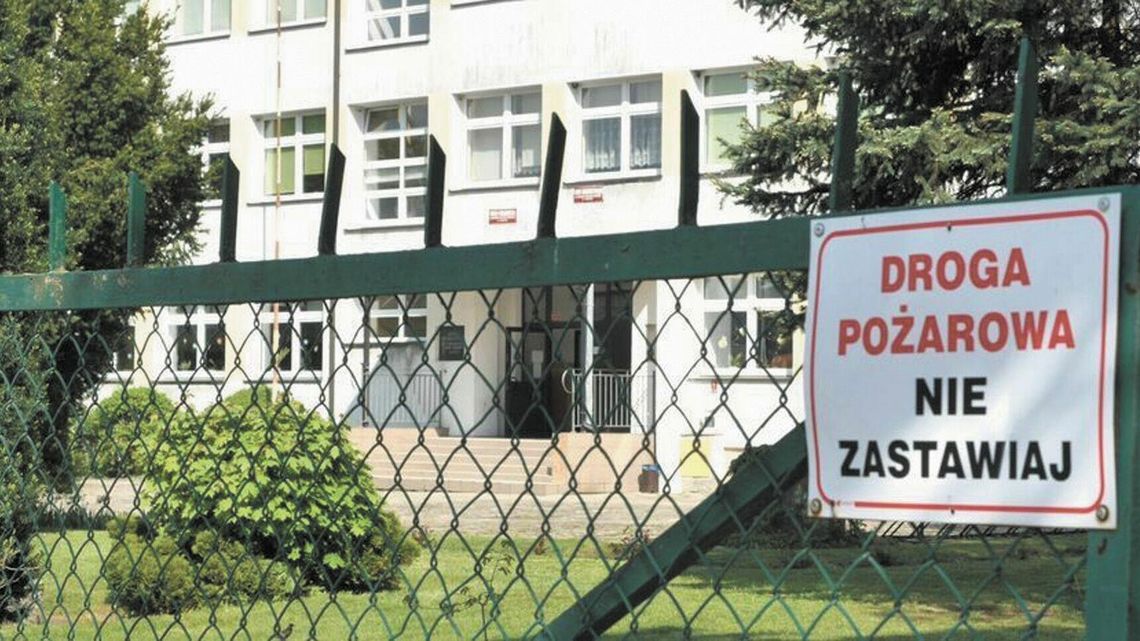 Teraz opinia kuratora, a potem ministra? Kolejna odsłona sprawy likwidacji liceum w Dubience Teraz opinia kuratora, a potem ministra? Kolejna odsłona sprawy likwidacji liceum w Dubience