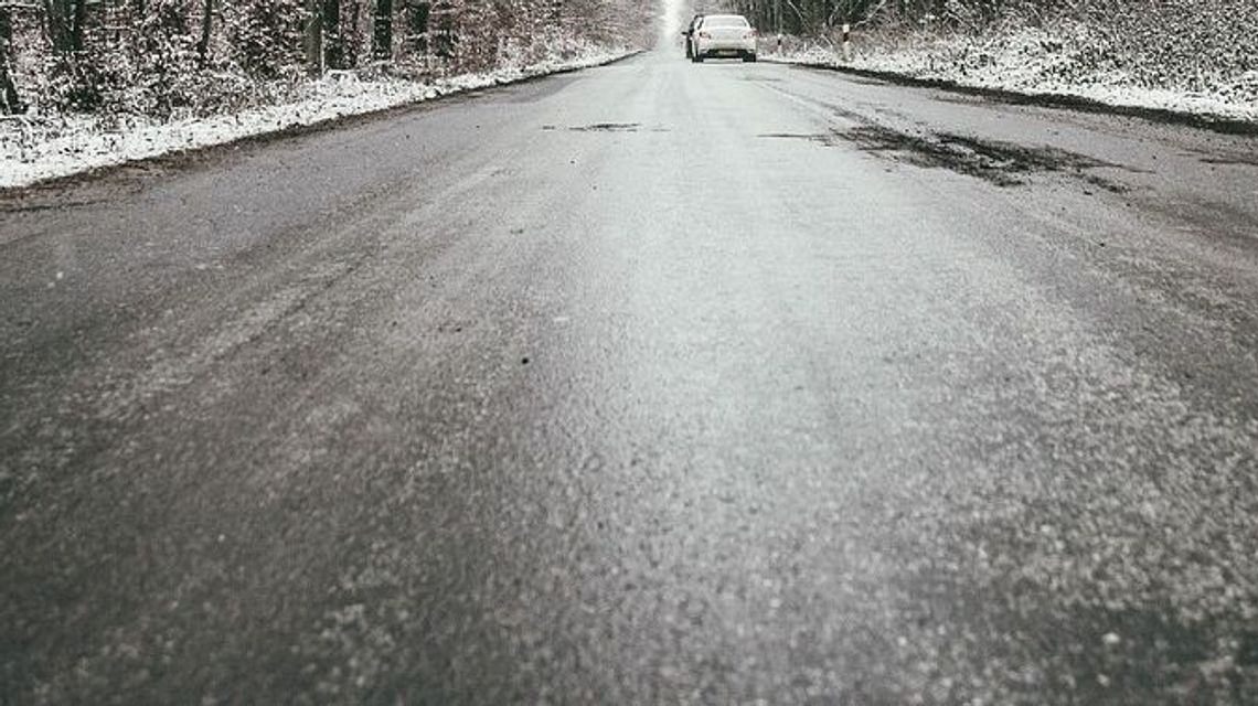 Teraz pada, wieczorem zacznie zamarzać. IMiGW ostrzega przed oblodzeniami Teraz pada, wieczorem zacznie zamarzać. IMiGW ostrzega przed oblodzeniami